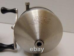 2 Vintage Zebco Fishing Reels Original Zero Hour Bomb Co Model 11
