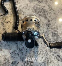 Electric fishing reel for the disabled