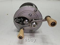 LOT OF 5 Vintage Fishing Reels Zebco Ocean City Bache Brown Ocean City