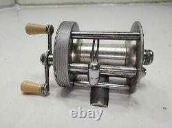 LOT OF 5 Vintage Fishing Reels Zebco Ocean City Bache Brown Ocean City