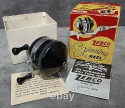 READ Vintage 1954 First Zebco 33 Reel in Box + Papers Mylar Plastic Spinner Head
