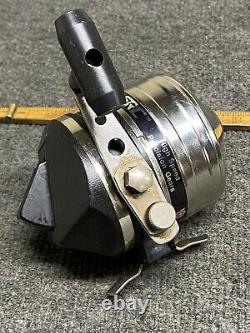 Rare Spinit Src Model 270 Bow Fishing Reel Pre Zebco Red Wheels Minty USA
