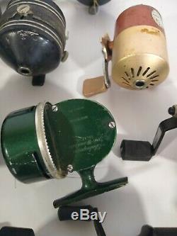 VINTAGE Fishing REEL LOT of 14 Zebco Daiwa Johnson Shakespeare