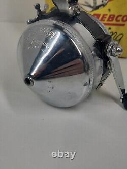 VINTAGE ZEBCO 44 TRIGGER SPIN Fishing Reel with box and papers VG COND