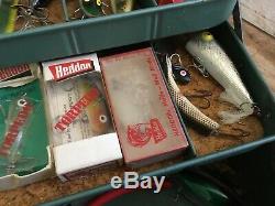 VTG METAL TACKLE BOX 30+ OLD FISHING LURES LOT HEDDON FIllet Knife & Zebco Reel