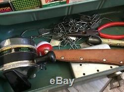 VTG METAL TACKLE BOX 30+ OLD FISHING LURES LOT HEDDON FIllet Knife & Zebco Reel