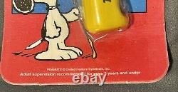 Vintage 1996 Snoopy Peanuts Kids Fishing Pole Rod & Zebco Reel Catch'Em Kit NIP