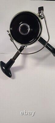 Vintage Cardinal Zebco 6 Spinning Reel Made In Sweden. Excellent Condition