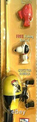 Vintage Snoopy Peanuts Zebco Set Fishing Rod Pole, Reel, Bobber, Plug NIP 2001
