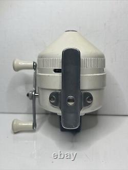 Vintage ZEBCO MODEL 302 White Closed Face Spinning Reel RARE Estate Find