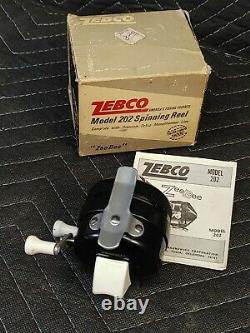 Vintage Zebco 202- 4 notch spinner head with Box and Instructions