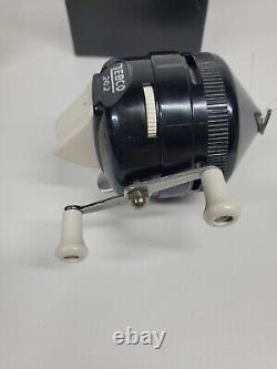 Vintage Zebco 202 Spinning Reel head with Box ZeeBee & Manual 2A