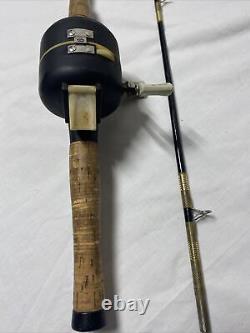 Vintage Zebco 88 Built in Rod and Reel Combo with vinyl case