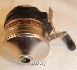 Vintage Zebco Brute 270 Spincasting Fishing Reel