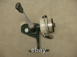 Vintage Zebco Cardinal 3 fishing reel green white case spinning casting tackle