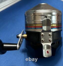 ZEBCO Brute 270 Fishing Reel Vintage Spincasting