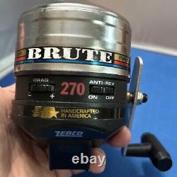 ZEBCO Brute 270 Fishing Reel Vintage Spincasting