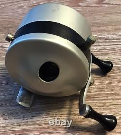 ZERO HOUR BOMB CO ZEBCO CASTING REEL 1951 TULSA OKLAHOMA W Box, Manual Minty