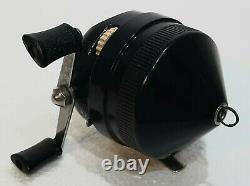 Zebco 808 Black Vintage First Version in Box withBadge Spin-Cast Reel Made in USA