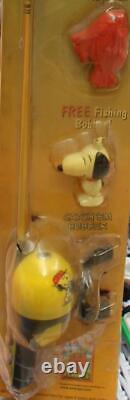 Zebco Snoopy Catch'em Kit MIP Rod Reel and Line Bobbers 2000 Sold Out