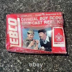 Ensemble de moulinet à lancer léger officiel Boy Scout de Zebco Nib Jamais assemblé pièces emballées