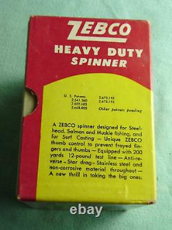Modèle vintage Zebco Model 55 Heavy Duty Spinner dans sa boîte d'origine / manuel / papiers d'entretien