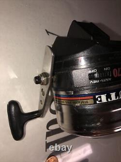 Moulinet de pêche Vintage 1993 Zebco 270 Brute USA