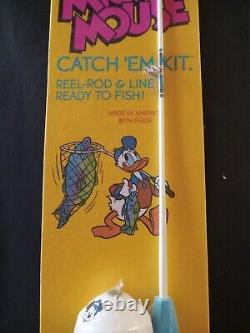 Notre ensemble de pêche vintage 1996 Disney Mickey Mouse Catch'Em Kit Zebco Canne à pêche et moulinet