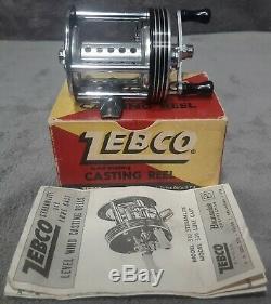 Vintage 1963 Monnaie Dans L'encadré Zebco Streamlite Modèle 310 Niveau Wind Reel Coulée USA