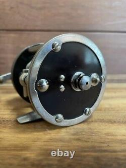 Vintage Direct Reel Zebco Streamlite 310<br/><br/>Ancien Moulinet Direct Zebco Streamlite 310