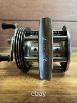 Vintage Direct Reel Zebco Streamlite 310	 <br/> 
  <br/> 	 Ancien Moulinet Direct Zebco Streamlite 310