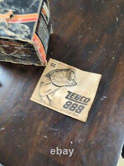 Vintage NOS Zebco 888 Moulinet de pêche SpinCast siège métallique & boîte et papiers Superbe