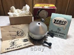 Vintage Zebco Zero Hour Bomb Co Spin Casting Pêche Reel Avecbox Papiers Red Head