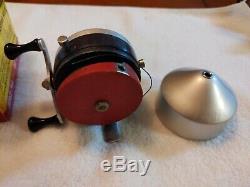 Vintage Zebco Zero Hour Company Bombe Reel Red Spinner Tête Correcte Boîte # Série