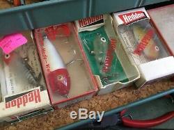 Vtg Metal Box Tackle Box 30+ Anciens Leurres De Pêche
