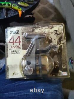 ZEBCO 44 CLASSIC High-speed Trigger Spin. NOS	  <br/>	 ZEBCO 44 CLASSIC Haute vitesse Trigger Spin. NOS